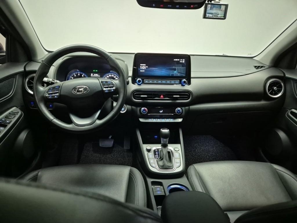HYUNDAI Kona - Vista 7