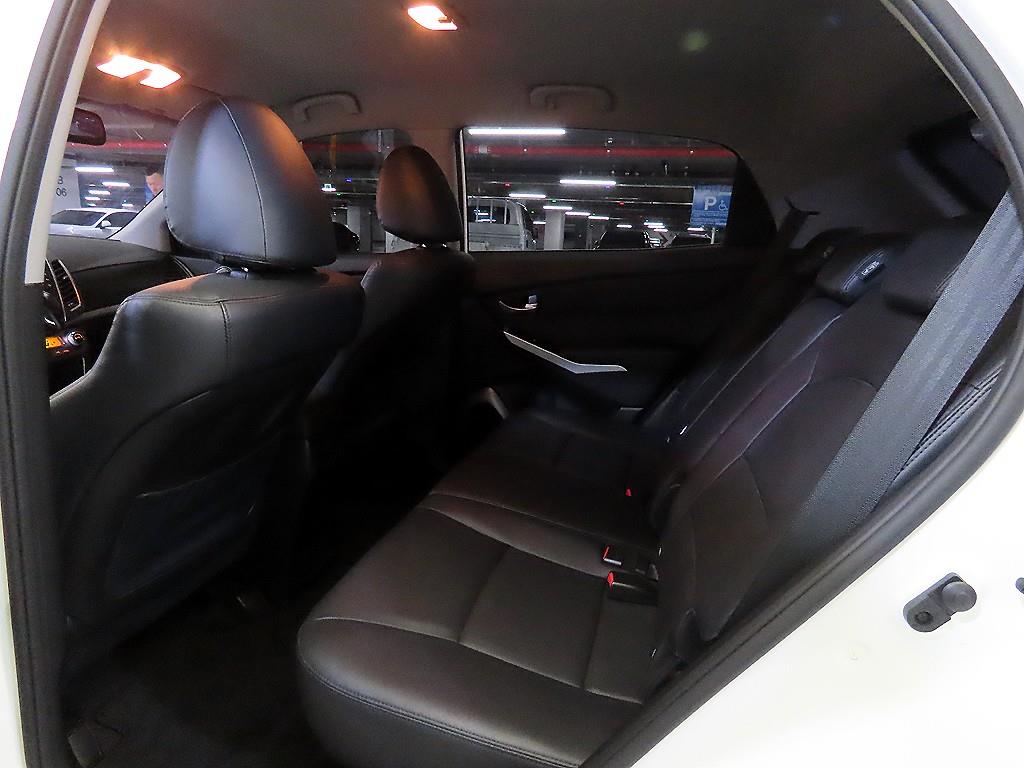 Ssangyong Korando - Vista 7