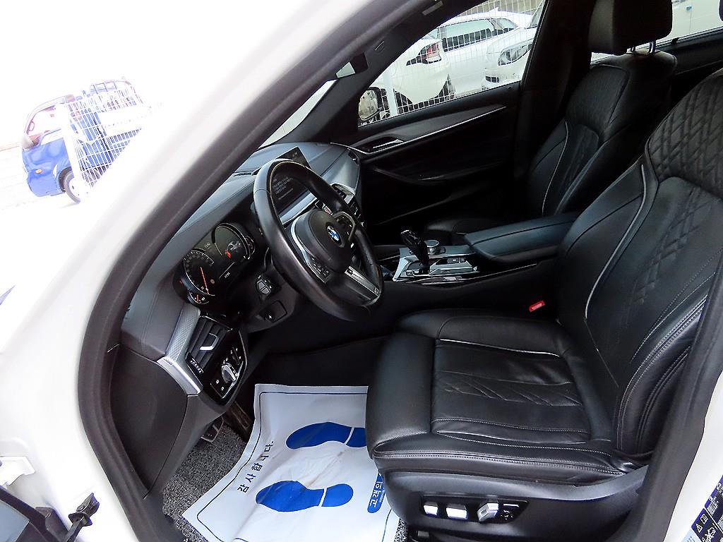 BMW 5 Series - Vista 5