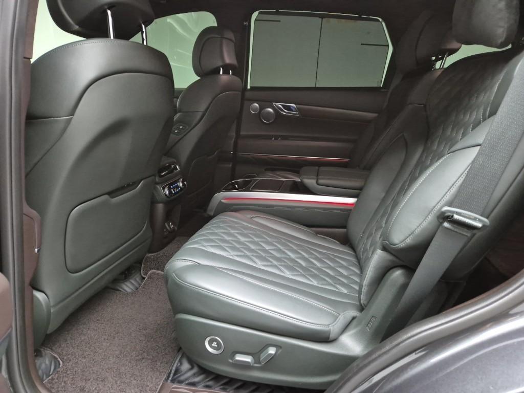 Genesis GV80 - Vista 12