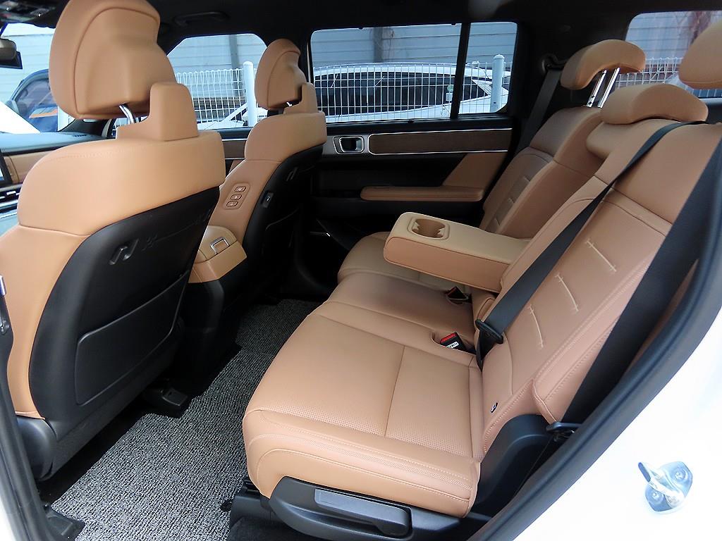 HYUNDAI Santa Fe - Vista 6