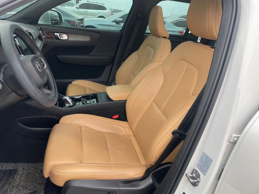 Volvo XC40 2021 Blanco - Importación desde Corea - HF Imports Iquique - Foto 13