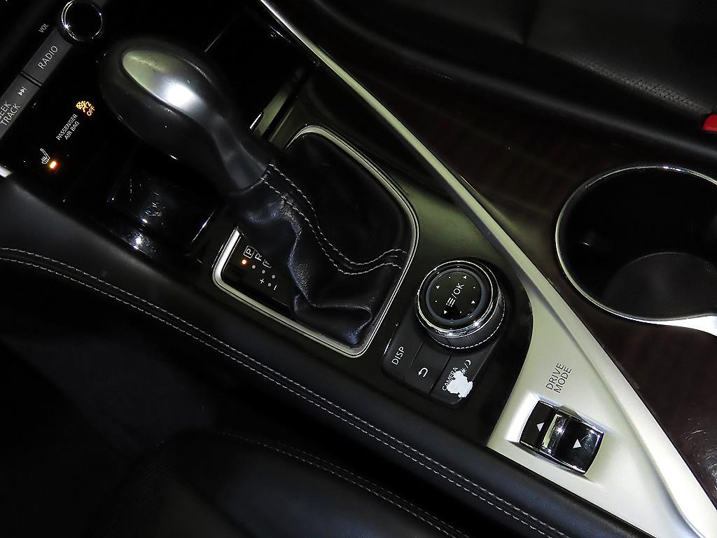 Infiniti Q - Vista 12