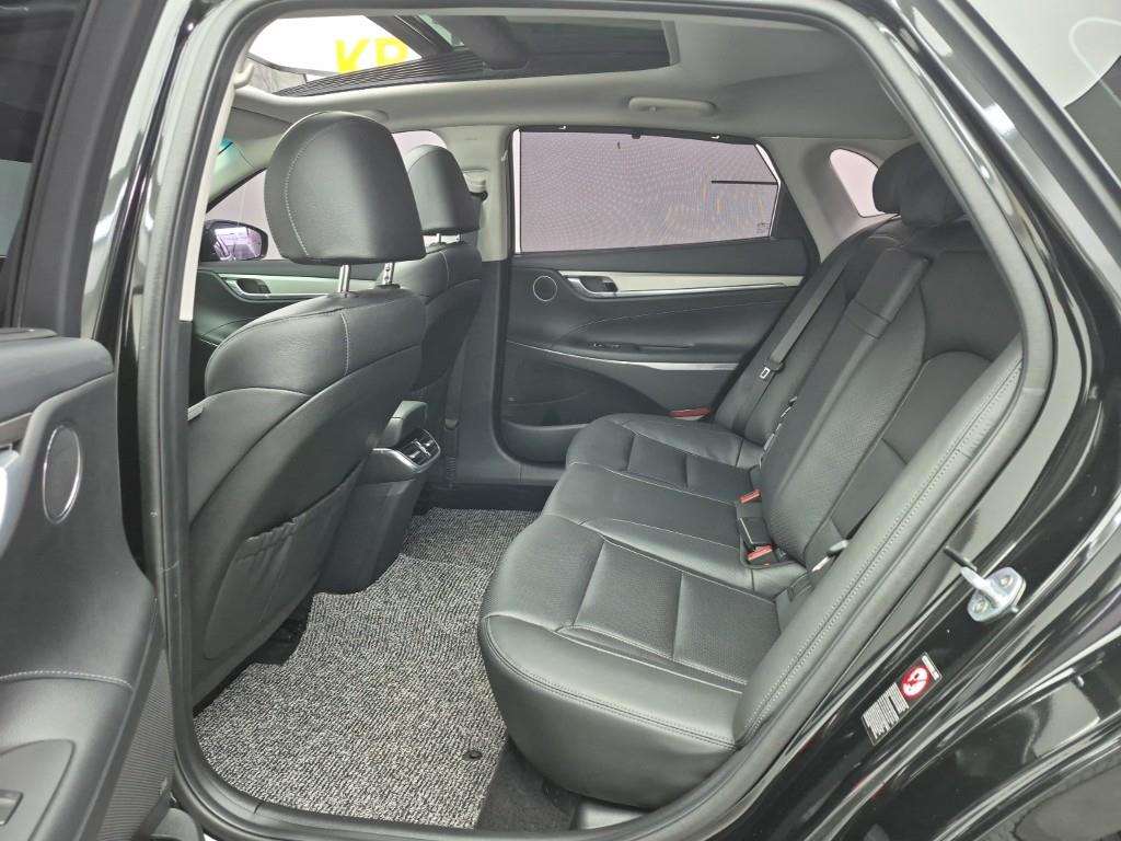 HYUNDAI Grandeur - Vista 12