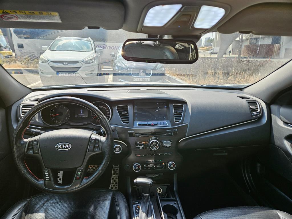 KIA K7 - Vista 8