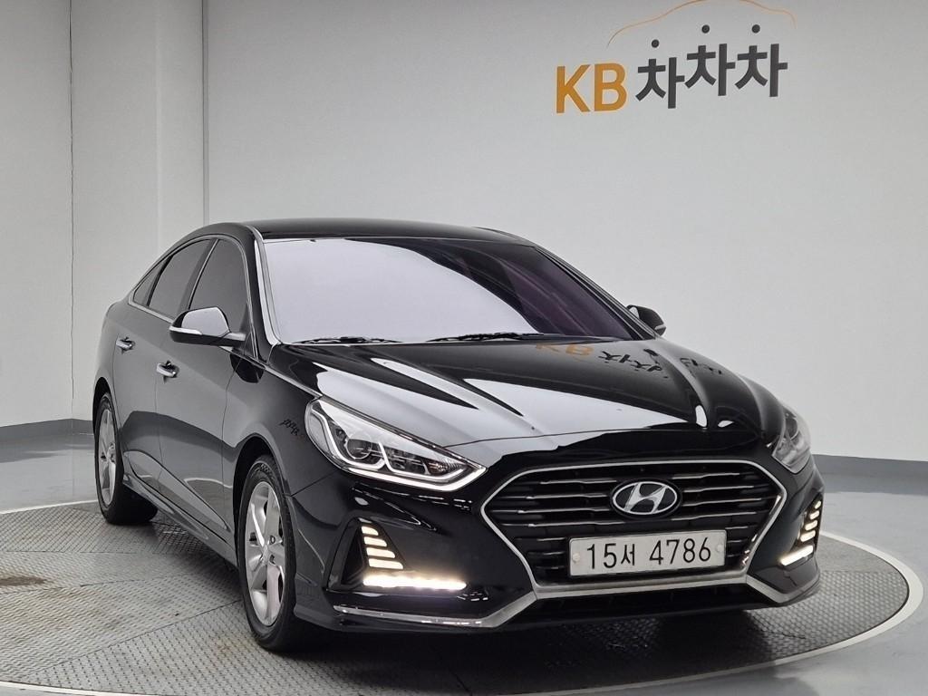 HYUNDAI Sonata - Vista 4