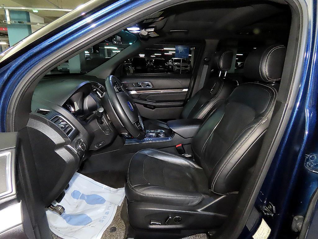 Ford Explorer - Vista 6