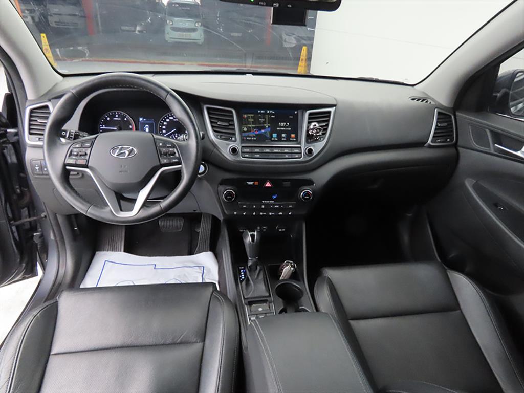 HYUNDAI Tucson - Vista 7