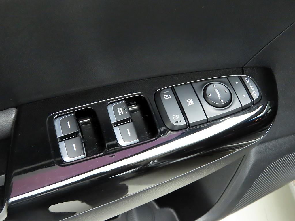 KIA Sportage - Vista 11