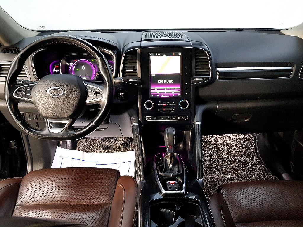 SAMSUNG QM6 - Vista 5