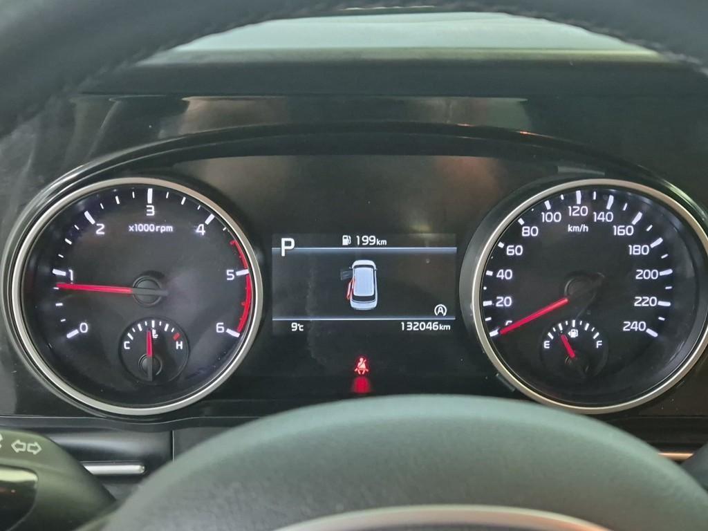 KIA Carnival - Vista 6