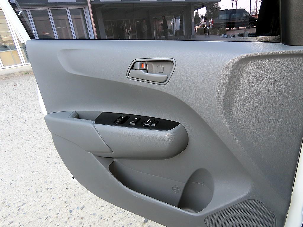 KIA Morning - Vista 11