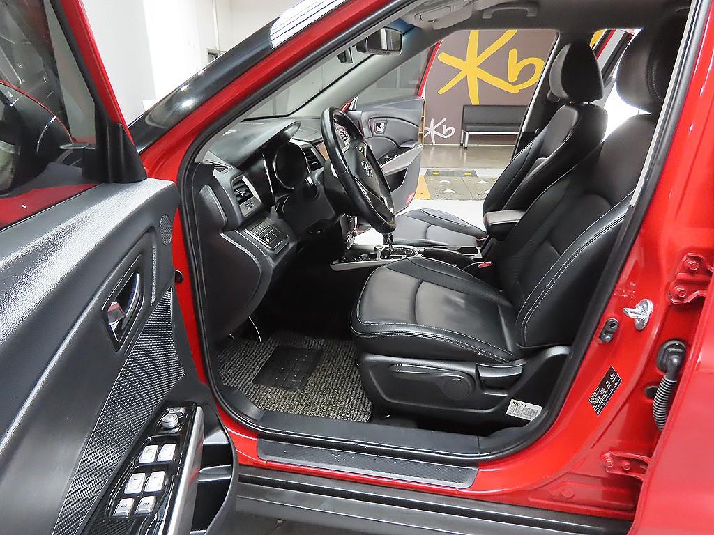 Ssangyong Tivoli 2015 Rojo - Importación desde Corea - HF Imports Iquique - Foto 9