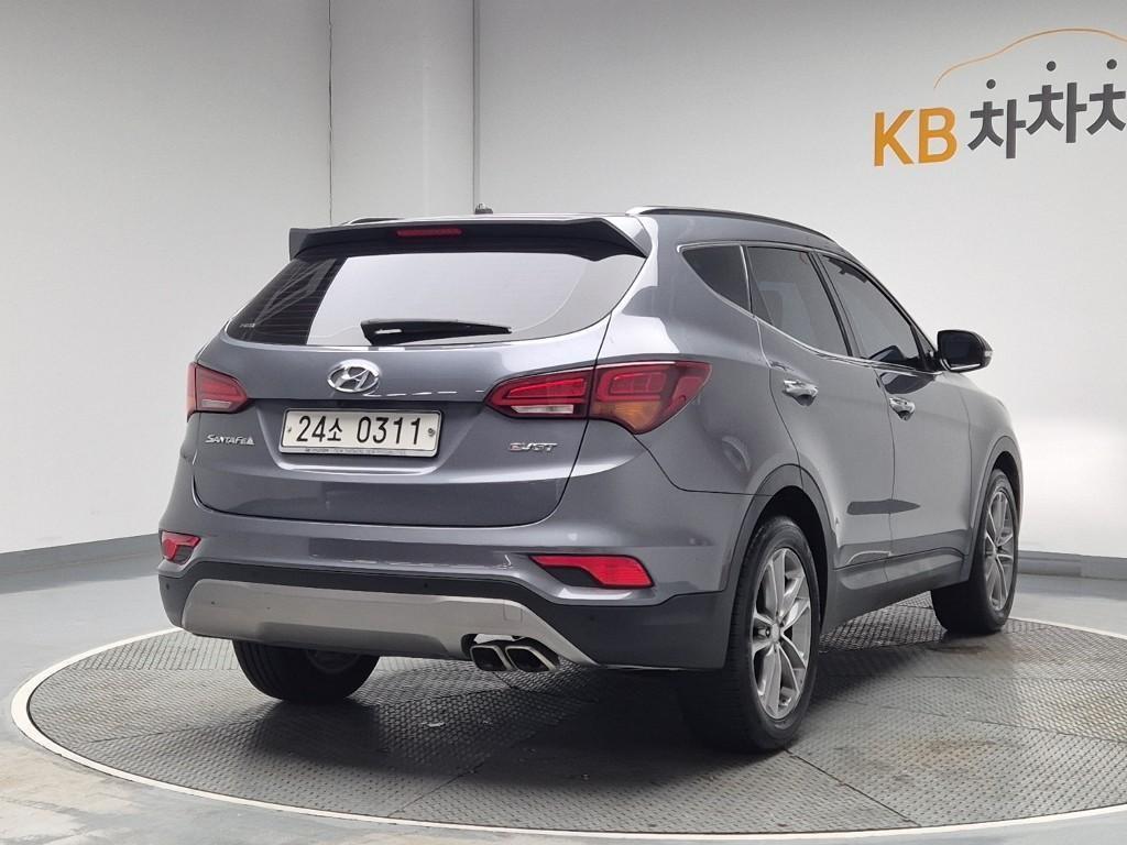 HYUNDAI Santa Fe - Vista 4