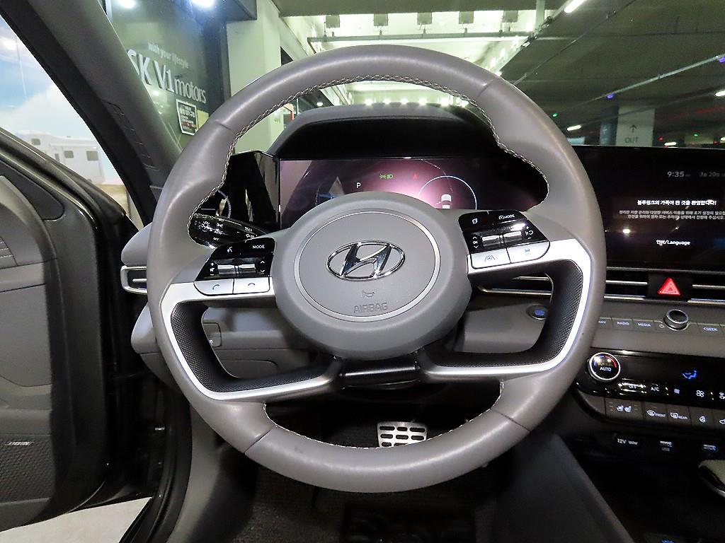 HYUNDAI Avante - Vista 7