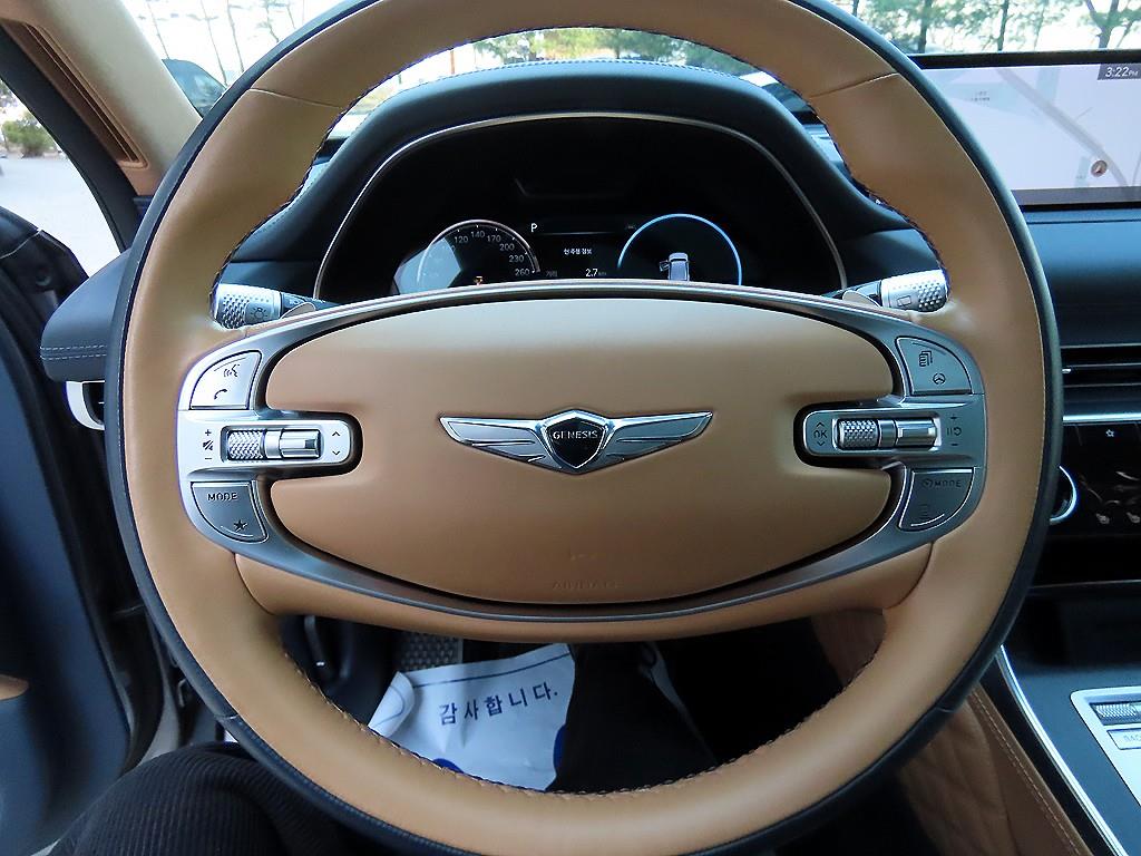 Genesis GV80 - Vista 8