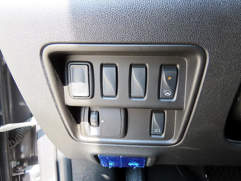 SAMSUNG QM6 - Vista 12