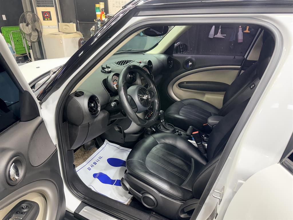 Mini Countryman - Vista 7