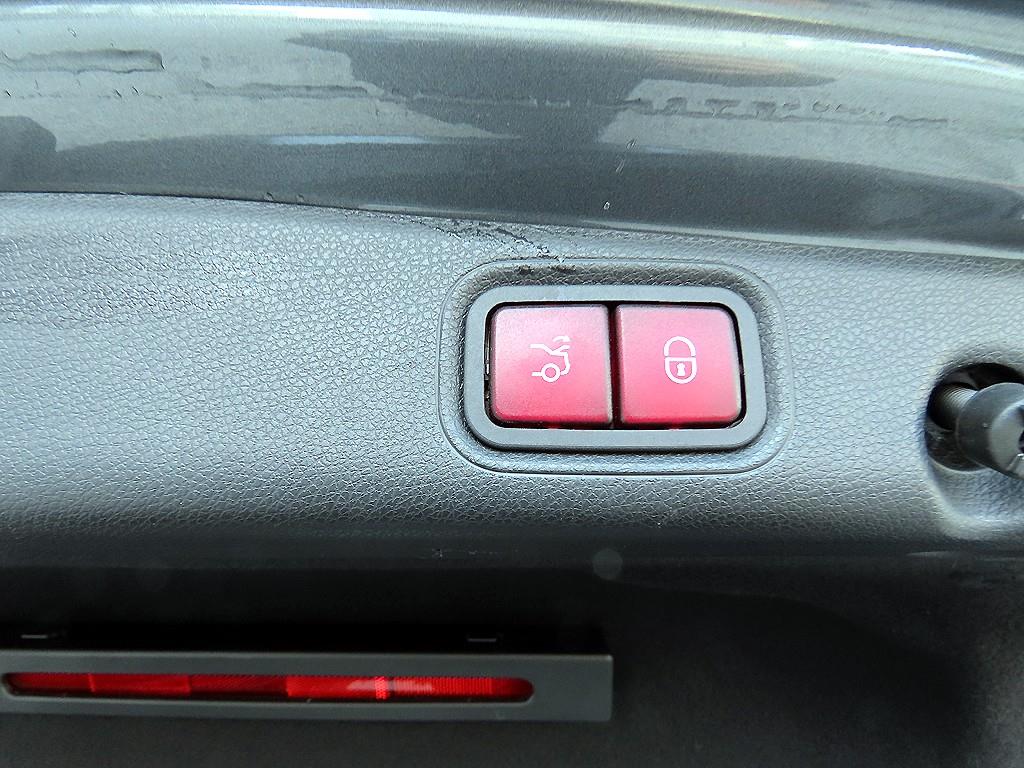 Mercedes Benz E class 2017 Gris - Importación desde Corea - HF Imports Iquique - Foto 16