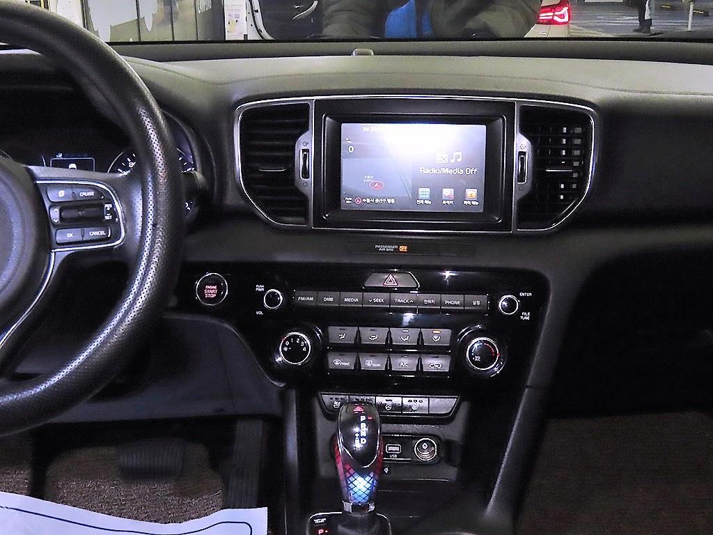 KIA Sportage - Vista 11