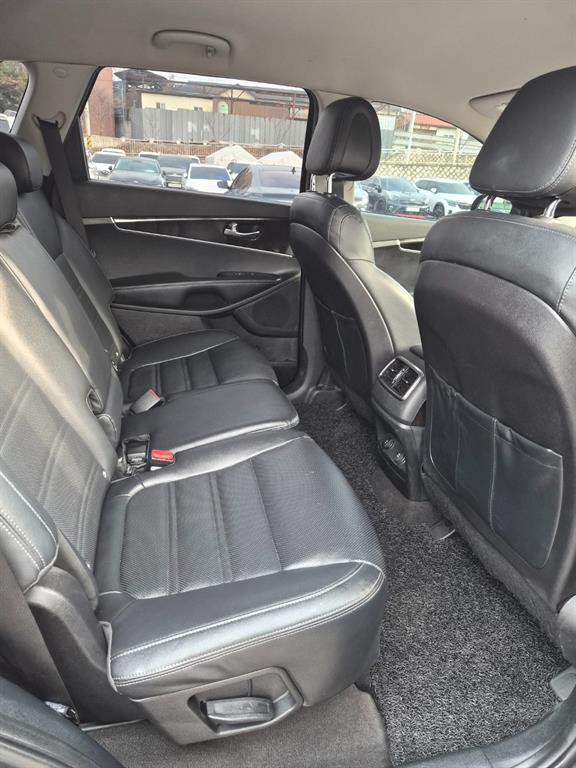 KIA Sorento 2017 Gris - Importación desde Corea - HF Imports Iquique - Foto 17