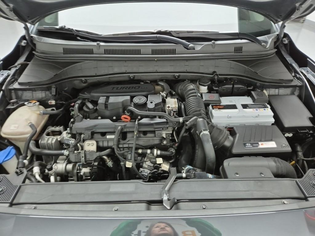 HYUNDAI Kona - Vista 5