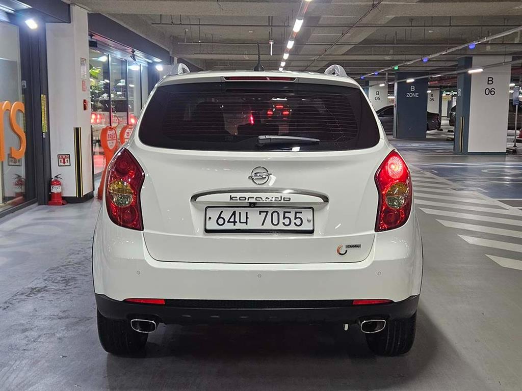 Ssangyong Korando - Vista 5