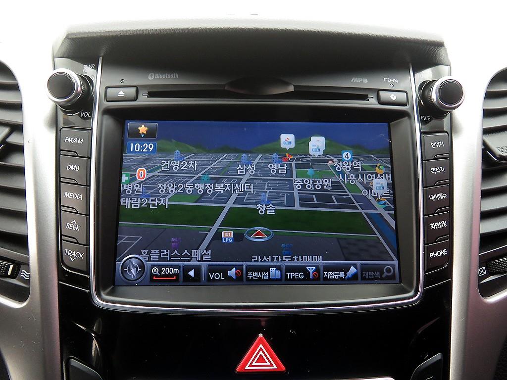 HYUNDAI i30 2014 Blanco - Importación desde Corea - HF Imports Iquique - Foto 13