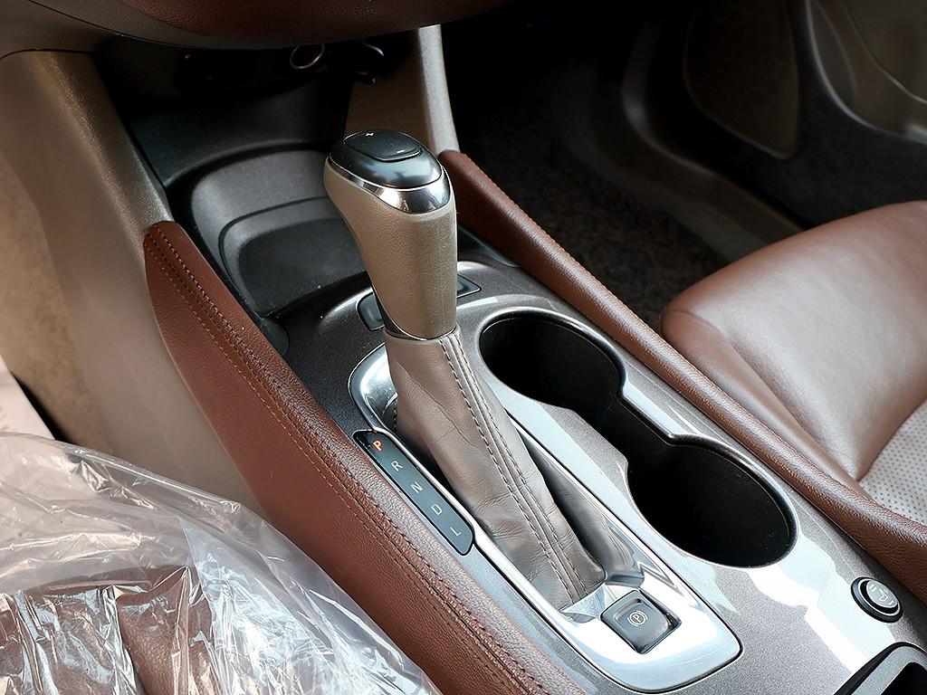 Chevrolet Malibu 2017 Blanco - Importación desde Corea - HF Imports Iquique - Foto 7