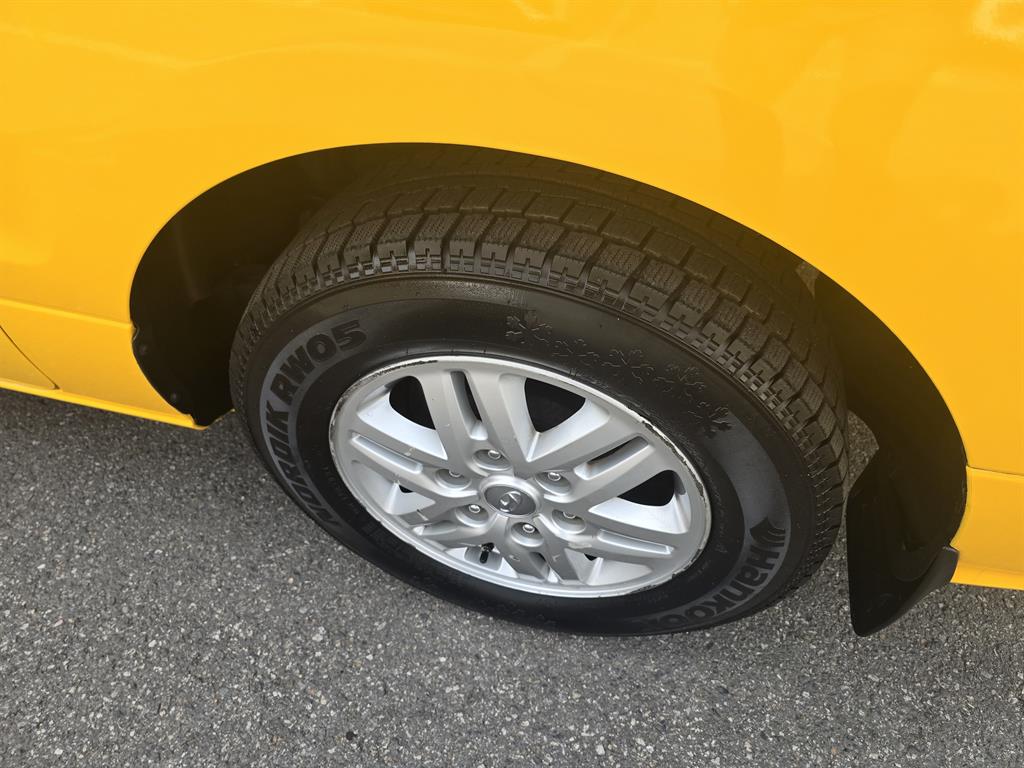 HYUNDAI Starex - Vista 7