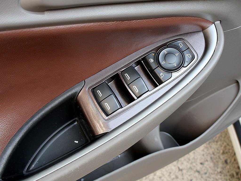 Chevrolet Malibu 2017 Blanco - Importación desde Corea - HF Imports Iquique - Foto 12