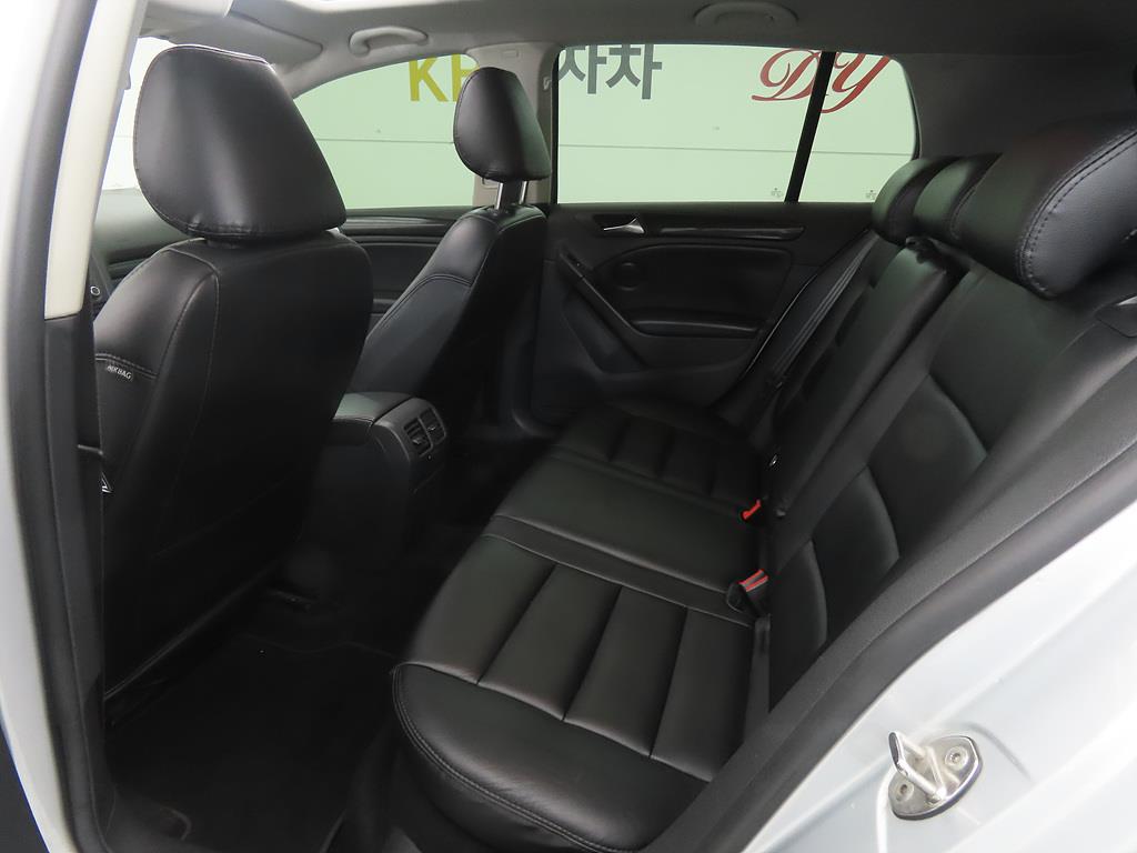 Volkswagen Golf - Vista 6