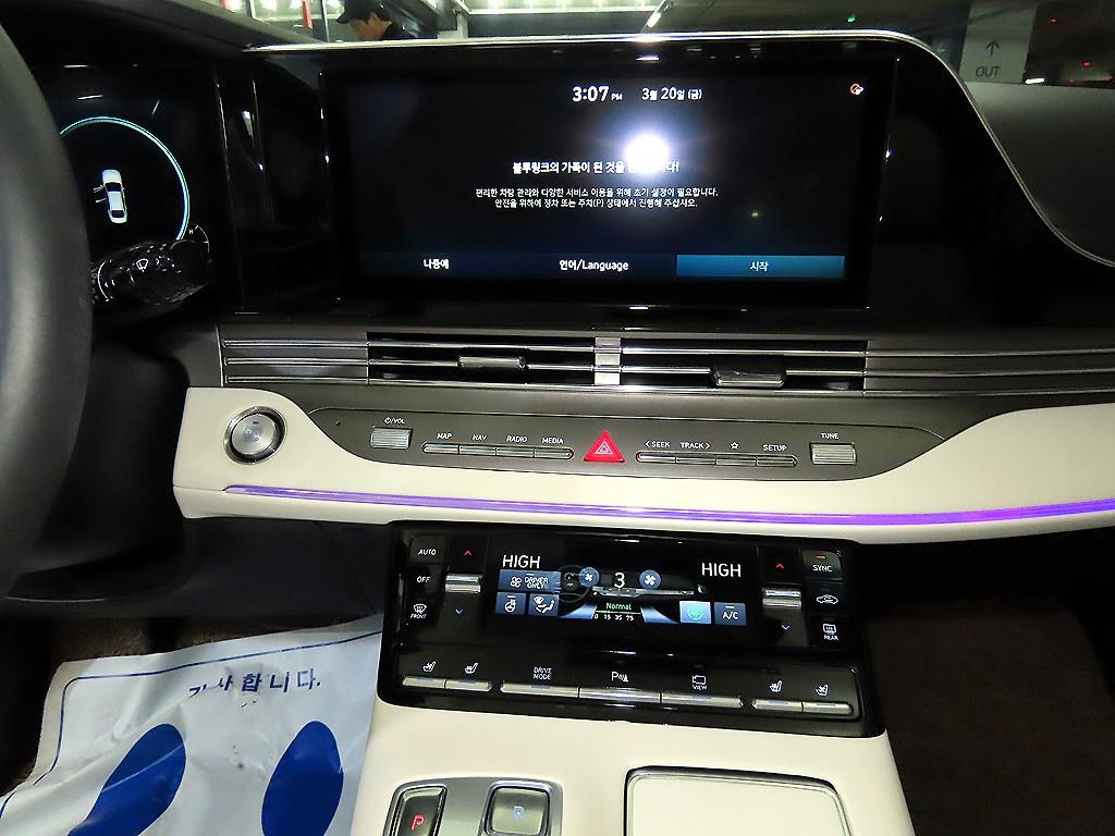 HYUNDAI Grandeur - Vista 11