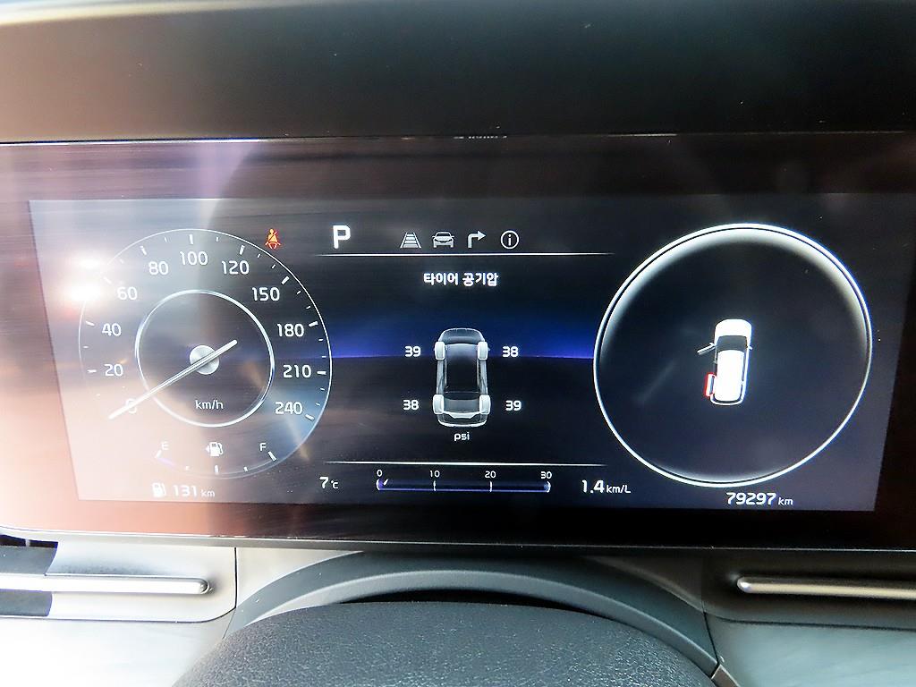 KIA Carnival - Vista 10