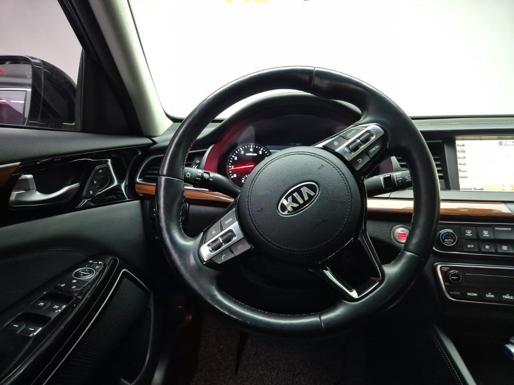 KIA K7 - Vista 9