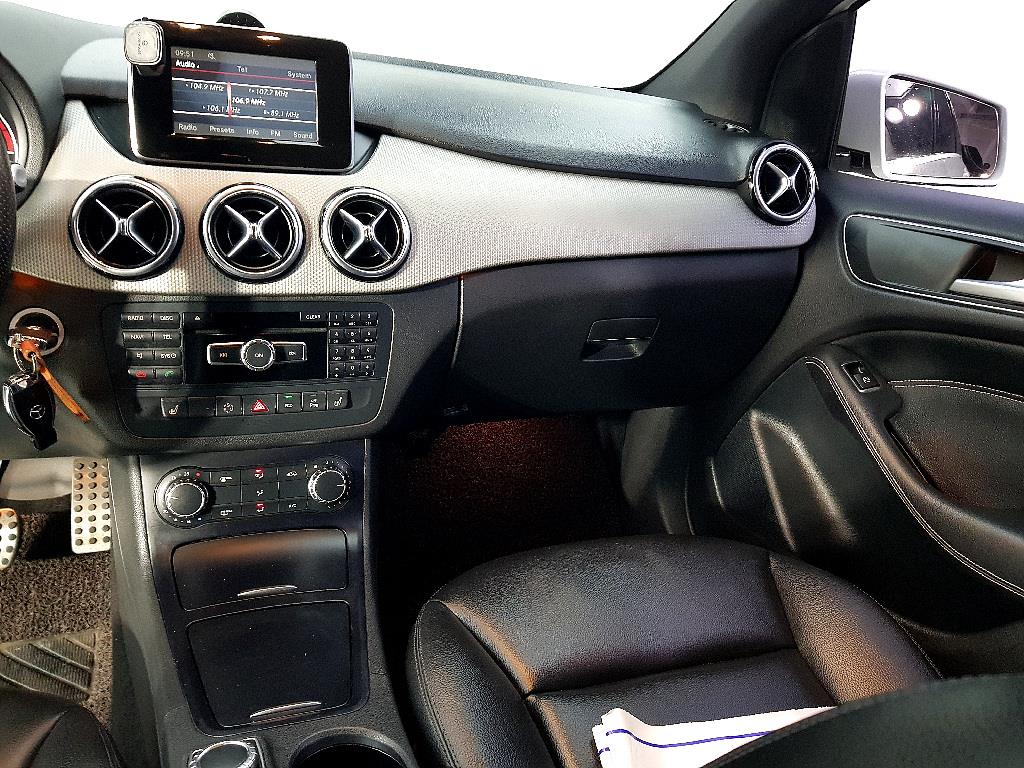Mercedes Benz B Class (MY B) - Vista 10