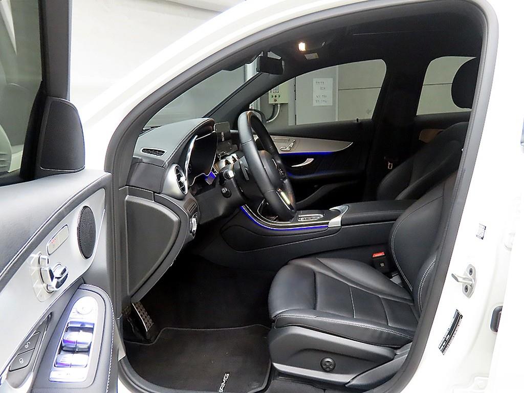 Mercedes Benz GLC Class - Vista 5