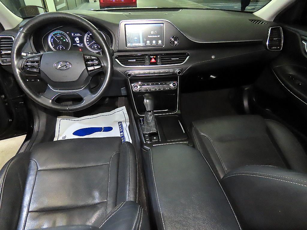 HYUNDAI Grandeur - Vista 10