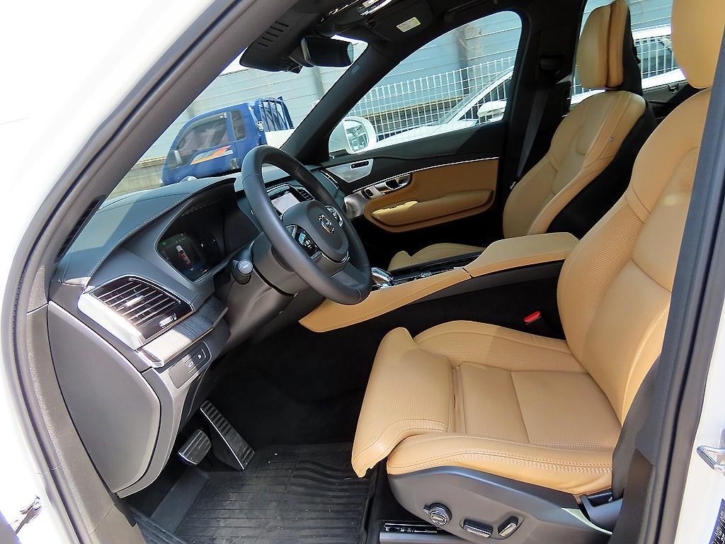 Volvo XC90 - Vista 5