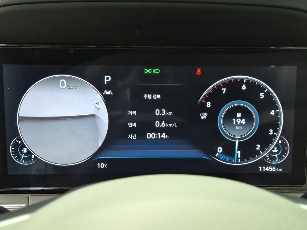 HYUNDAI Grandeur - Vista 7