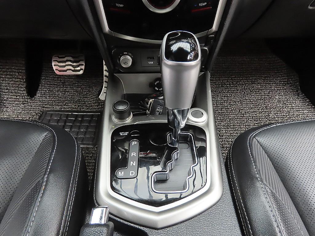 Ssangyong Tivoli 2015 Rojo - Importación desde Corea - HF Imports Iquique - Foto 12