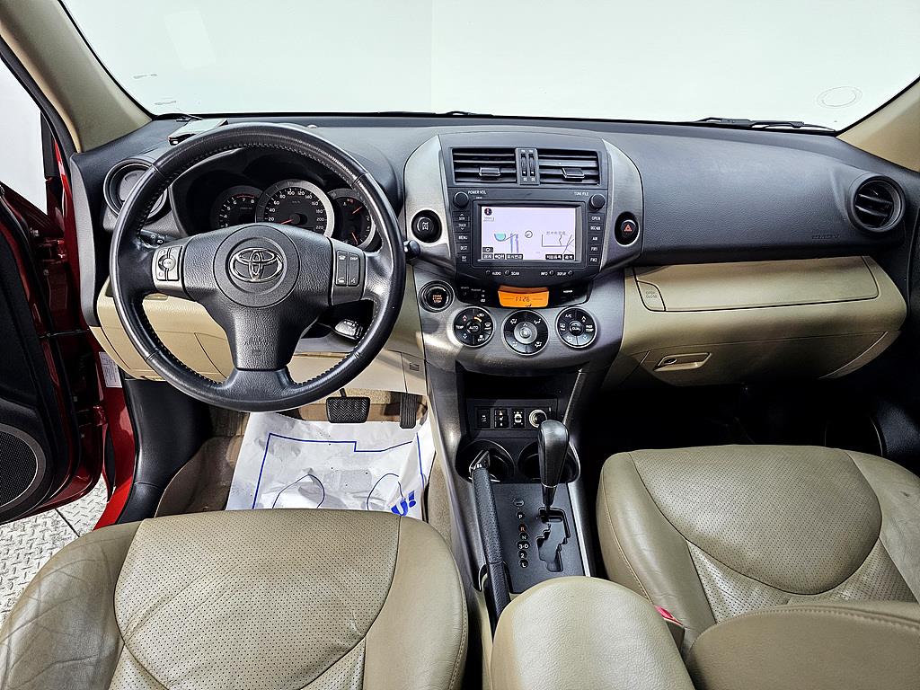Toyota RAV4 - Vista 5