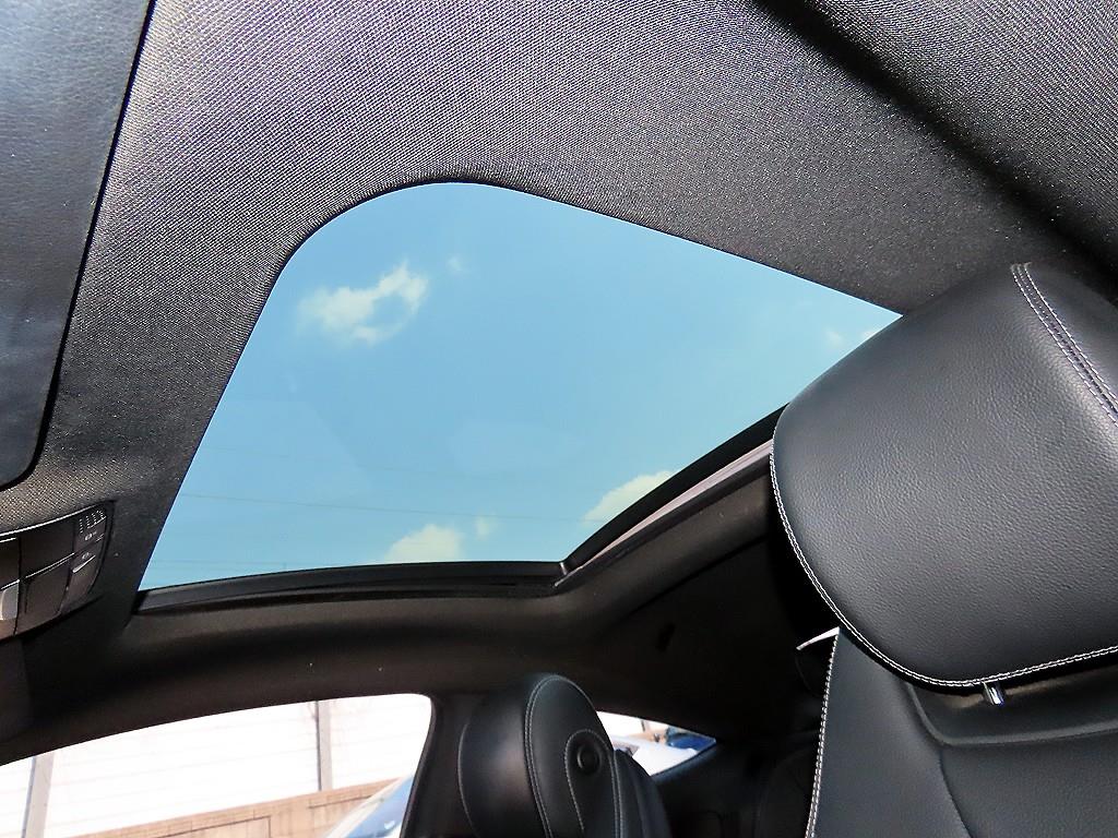 Mercedes Benz C Class 2016 Gris - Importación desde Corea - HF Imports Iquique - Foto 18