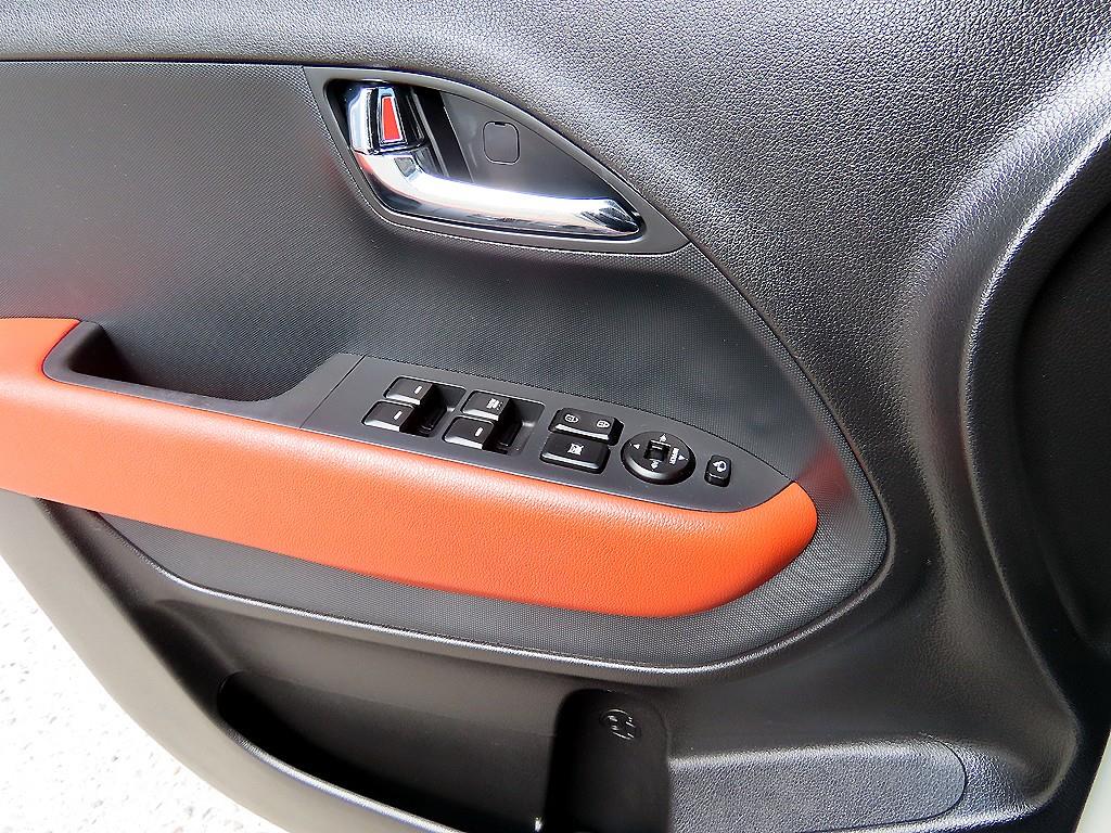 KIA Ray 2018 Blanco - Importación desde Corea - HF Imports Iquique - Foto 13