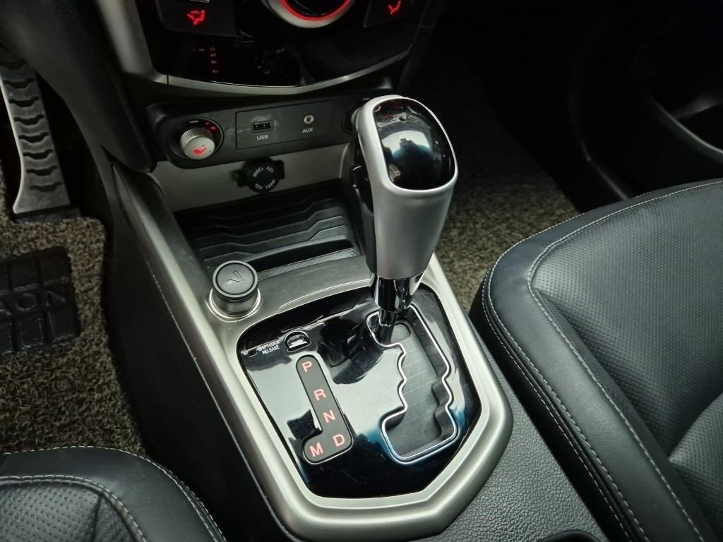 Ssangyong Tivoli 2016 Rojo - Importación desde Corea - HF Imports Iquique - Foto 14