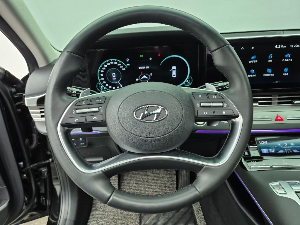 HYUNDAI Grandeur - Vista 9