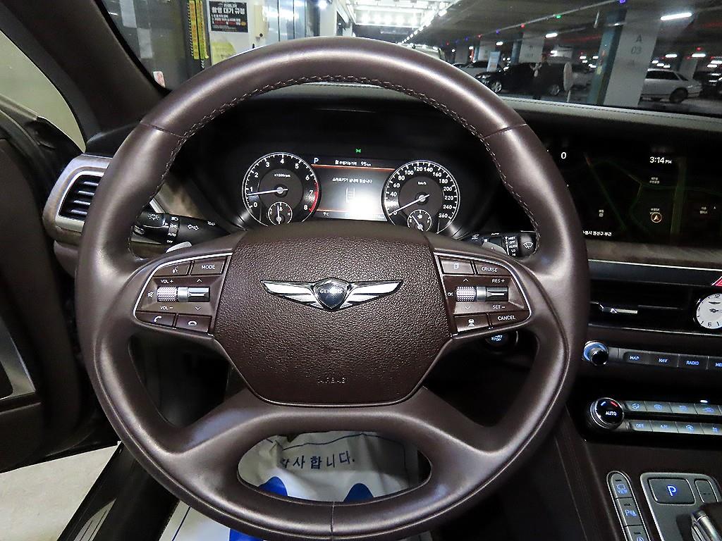 Genesis G90 - Vista 12