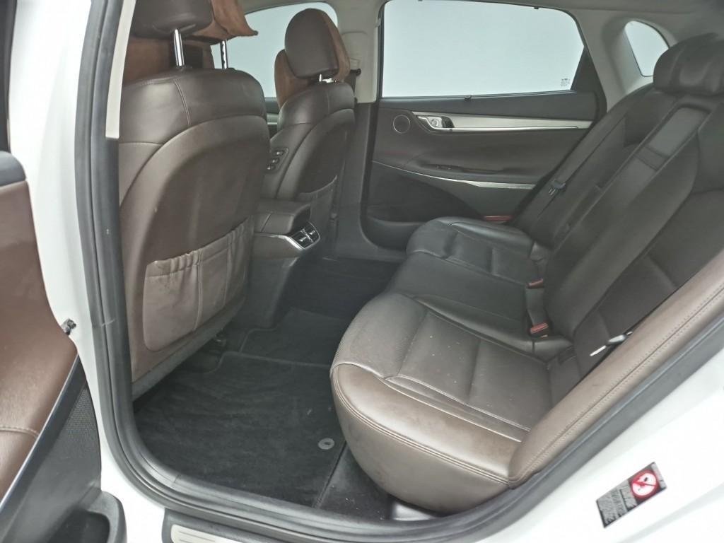 HYUNDAI Grandeur - Vista 12