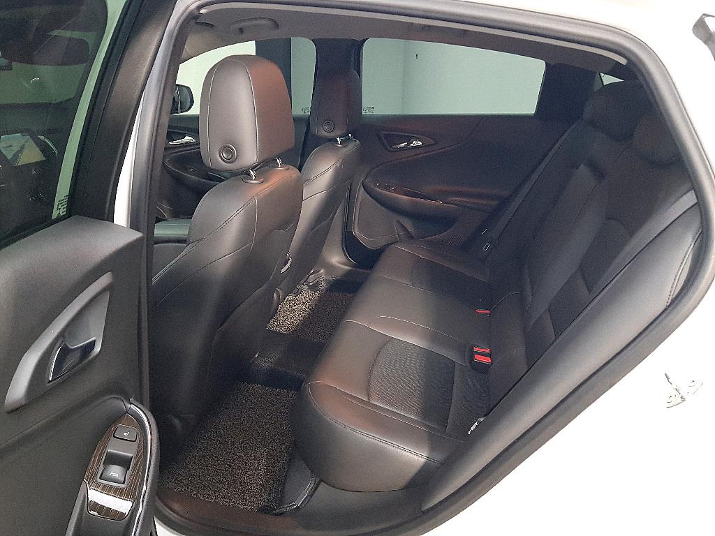 Chevrolet Malibu - Vista 9