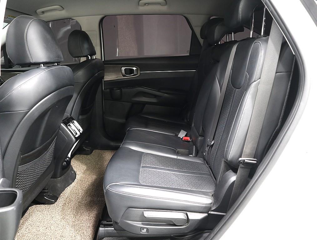KIA Sorento - Vista 9